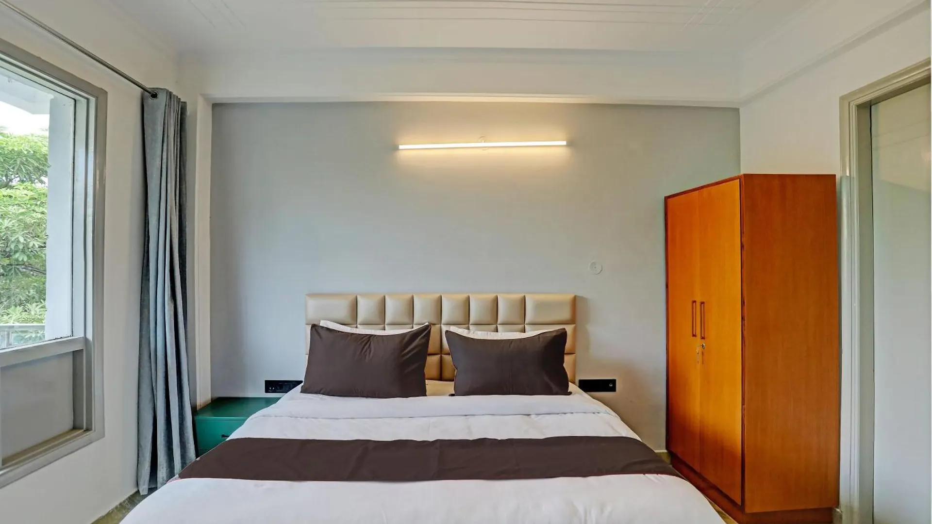***  Hotel Collection O Rose Gold Gurgaon Indie