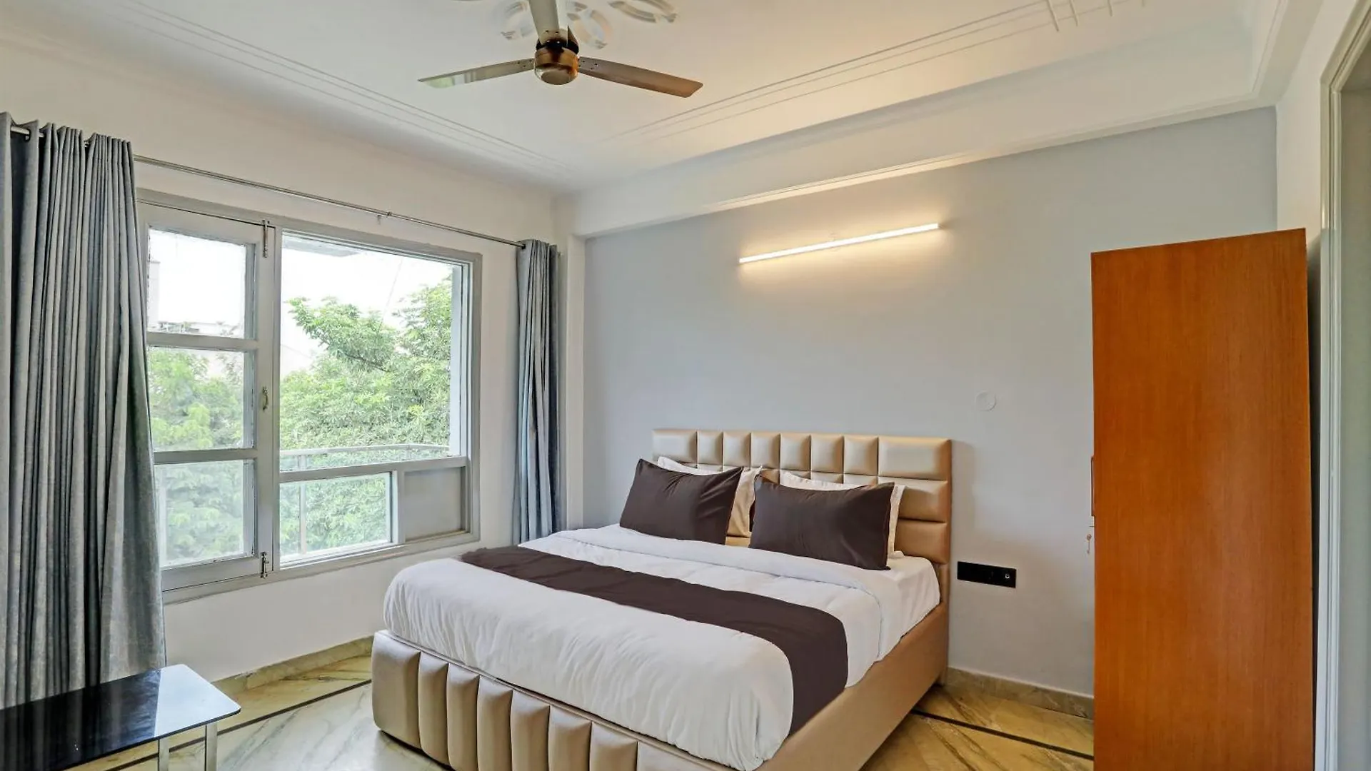 Hotel Collection O Rose Gold Gurgaon